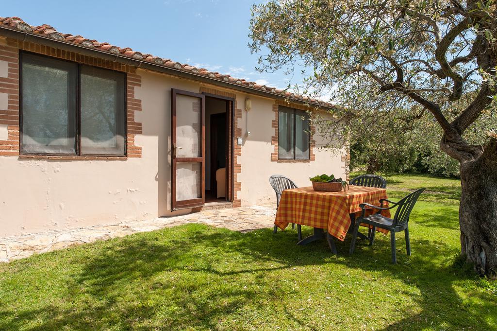Campospillo Villa Magliano in Toscana Bagian luar foto